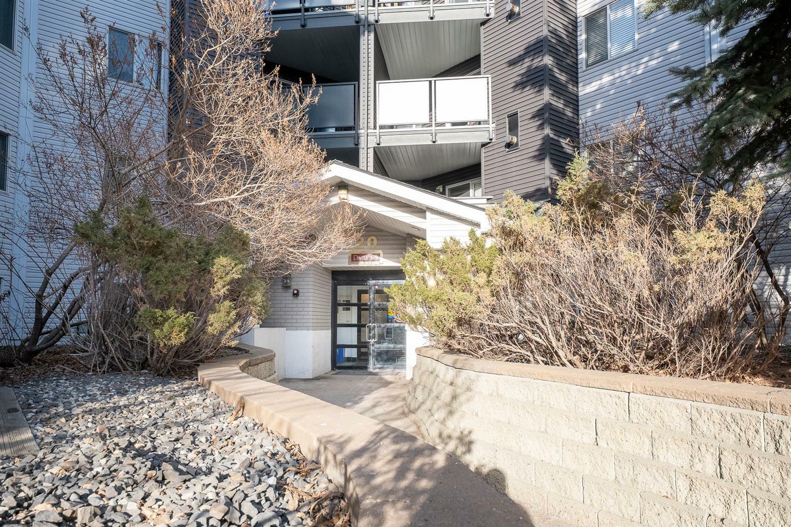 Property Photo: 111, 20 Sierra Morena Mews SW 111 AB T3H 3K6