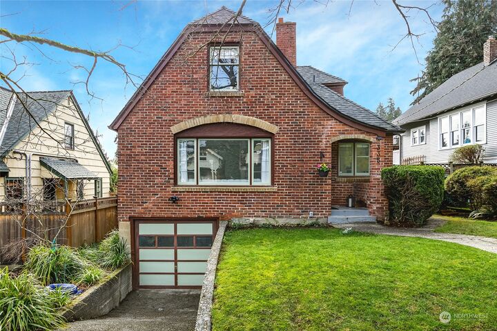 335 NE 58th Street  Seattle WA 98105 photo