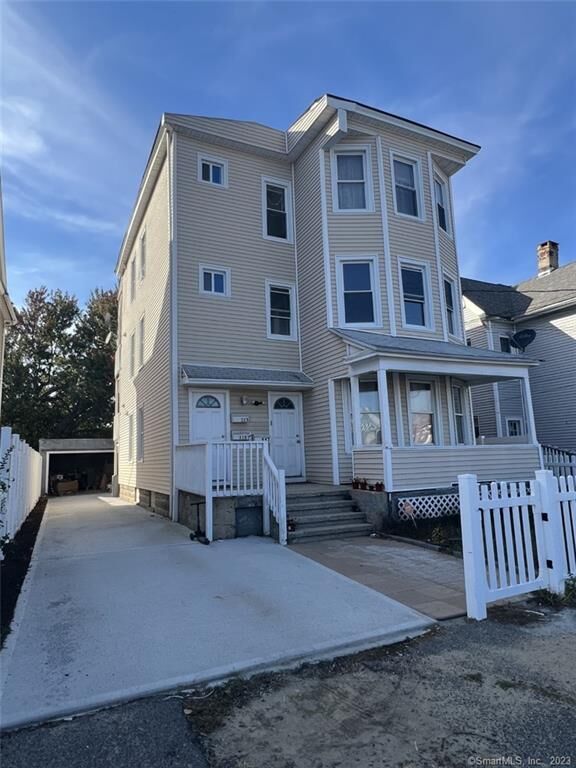 Property Photo:  115 Ash Street 2  CT 06605 