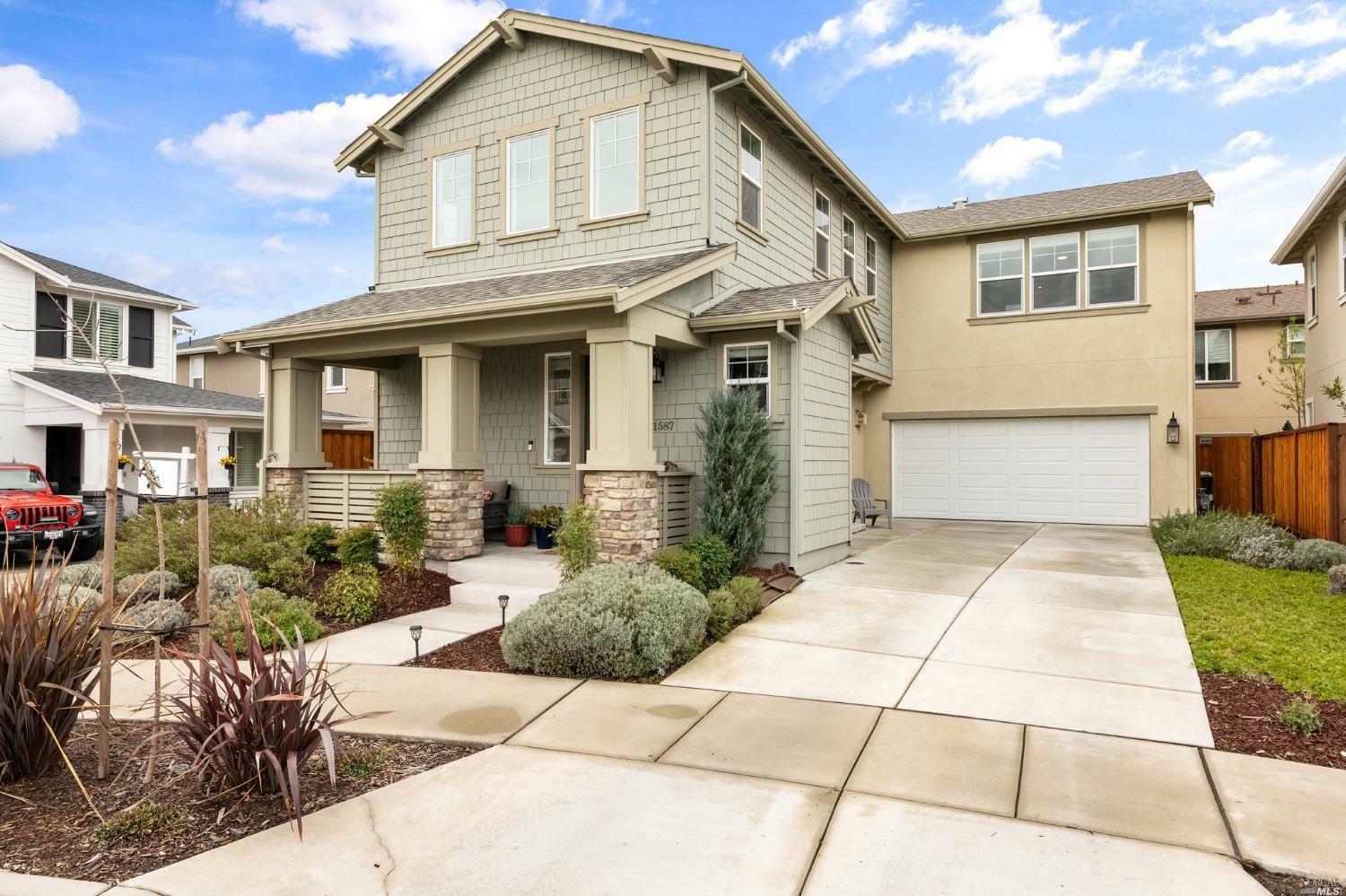 Property Photo: 1587 Sorrel Street CA 95403