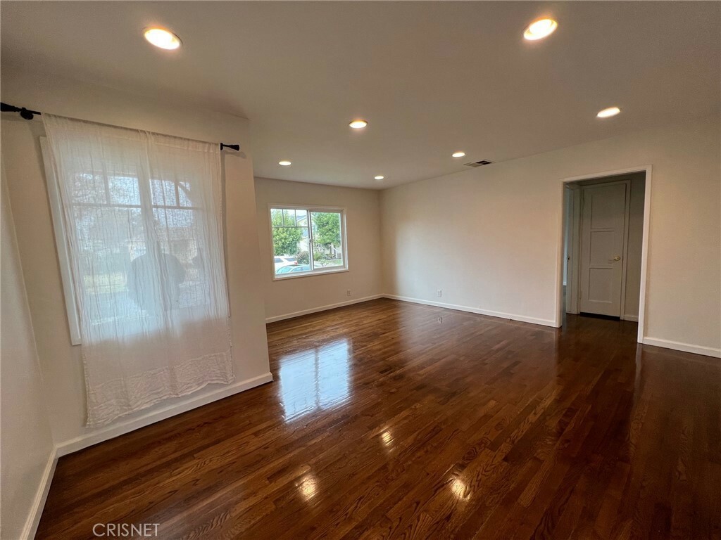 Property Photo:  5738 Chicopee Avenue  CA 91316 