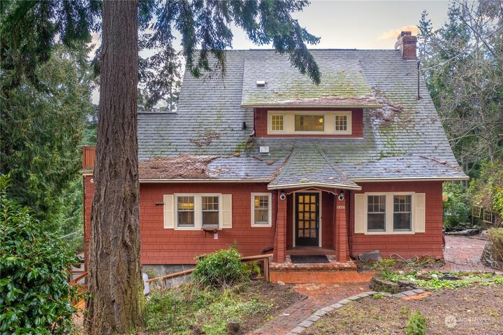 15231 24th Avenue SW  Burien WA 98166 photo