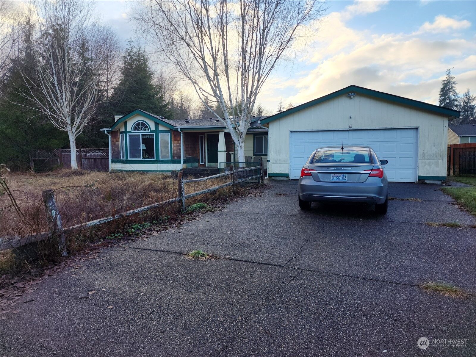 Property Photo:  38 Kaimana Lane  WA 98520 