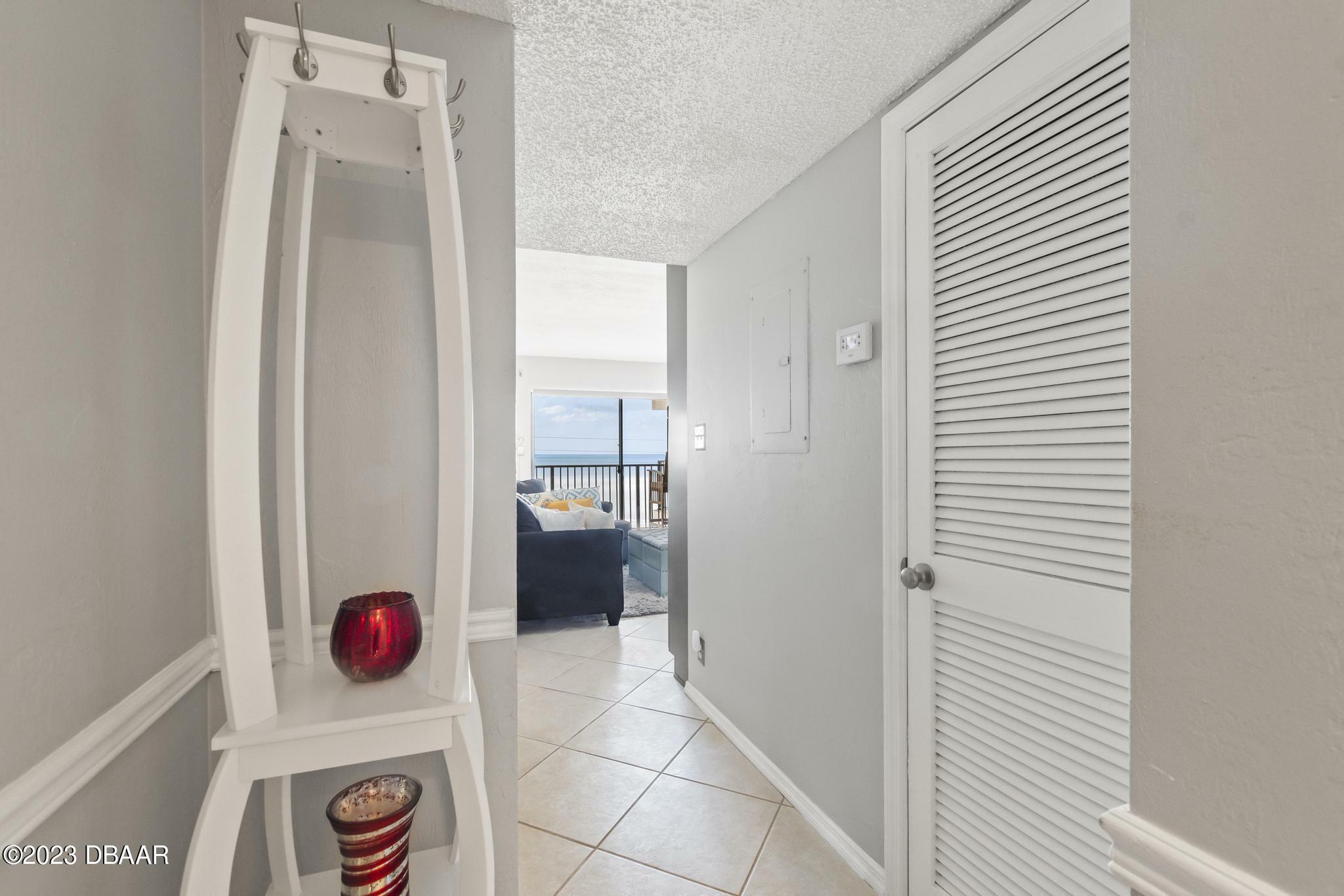 Photo de la propriété:  2700 Ocean Shore Boulevard  FL 32176 