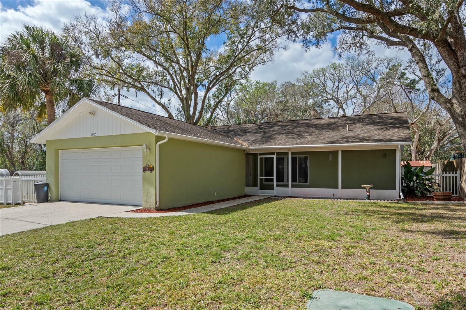 Property Photo:  3005 Jarvis Street  FL 34690 