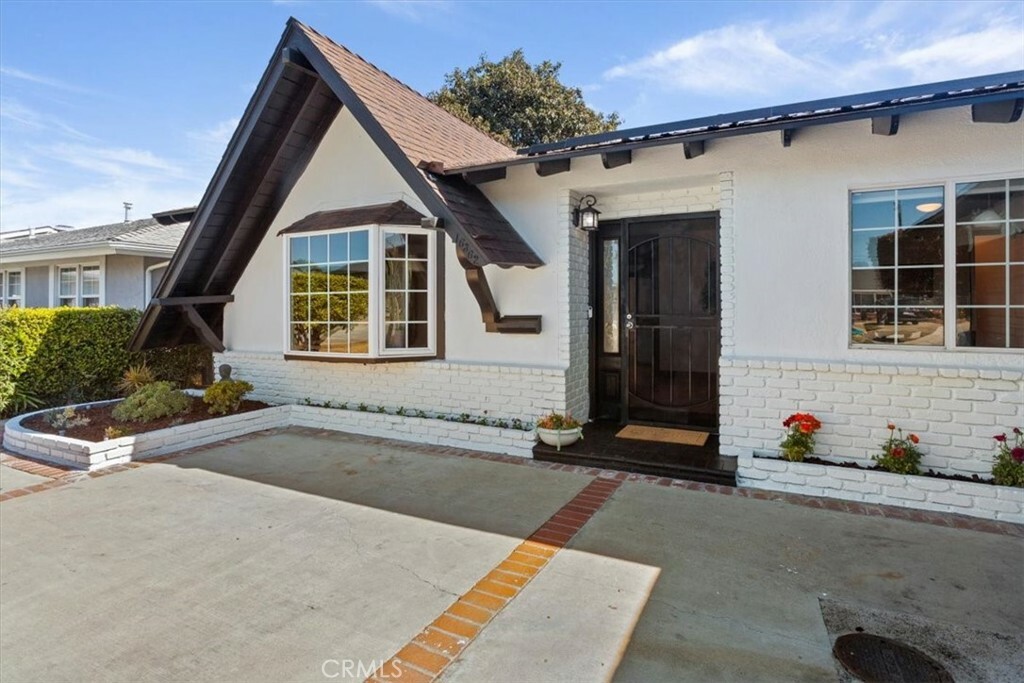 Property Photo: 16362 Hollywood Lane CA 92649