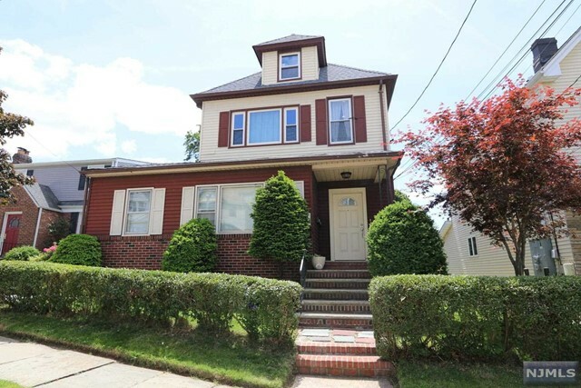 Property Photo:  41 Webster Street  NJ 07660 