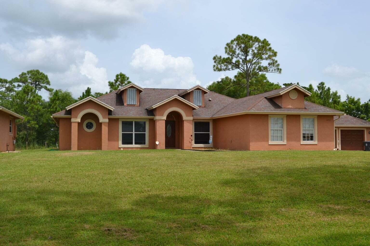 Property Photo:  14311 86th Road N  FL 33470 