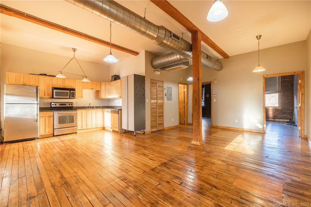 Property Photo: 325 Lafayette Street 4208 CT 06604