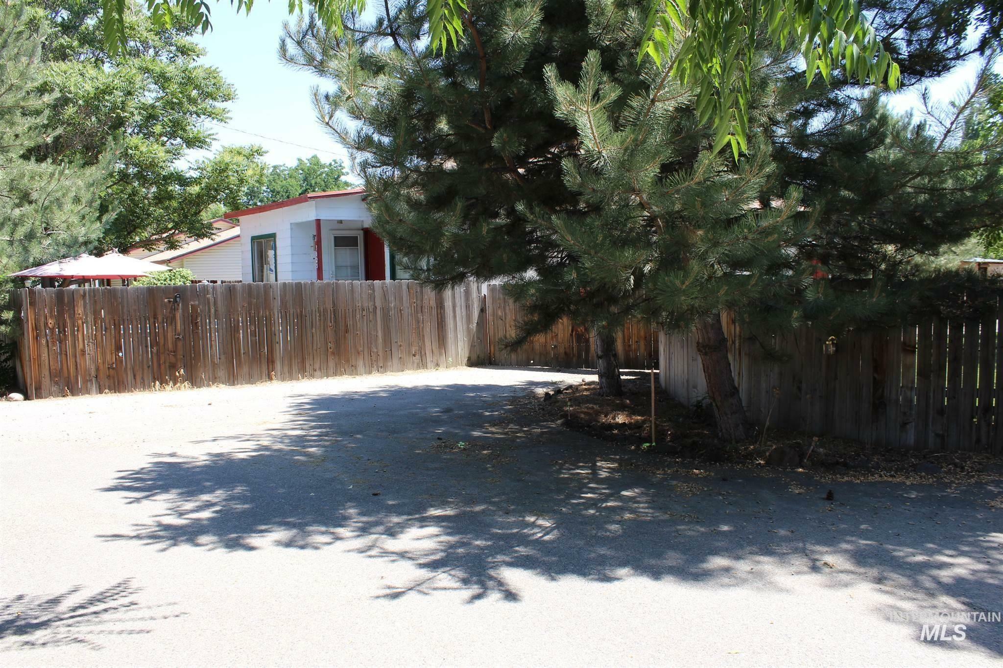 Property Photo:  3025 S Leadville Ave  ID 83706 