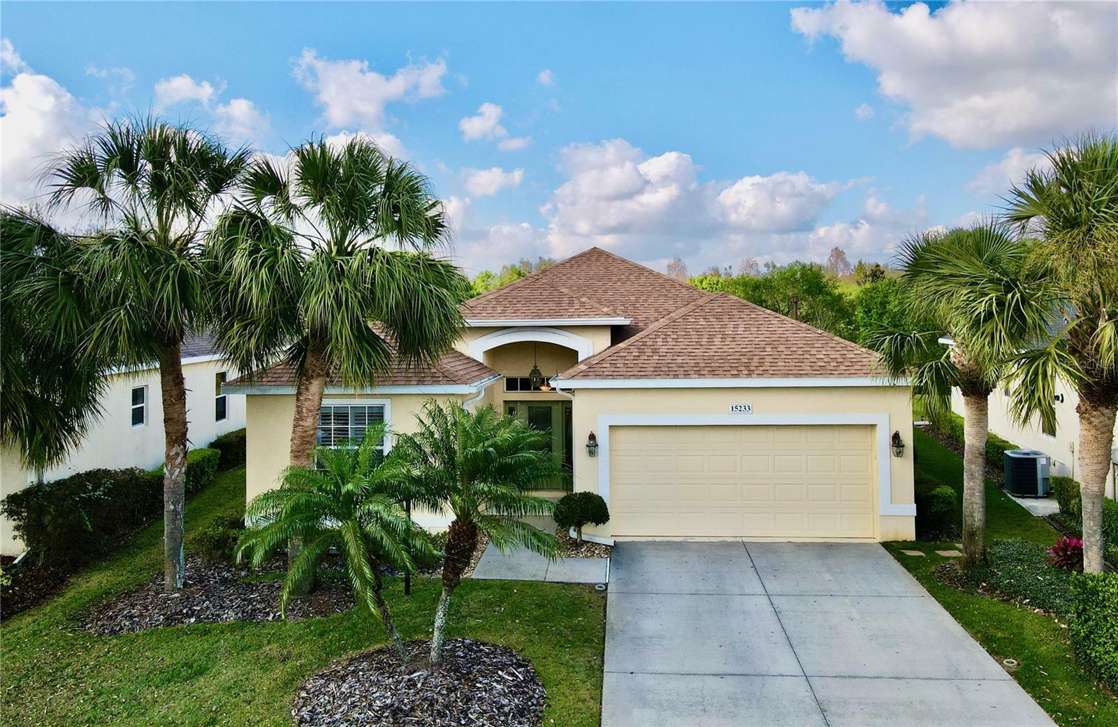 Property Photo:  15233 Blue Fish Circle  FL 34202 