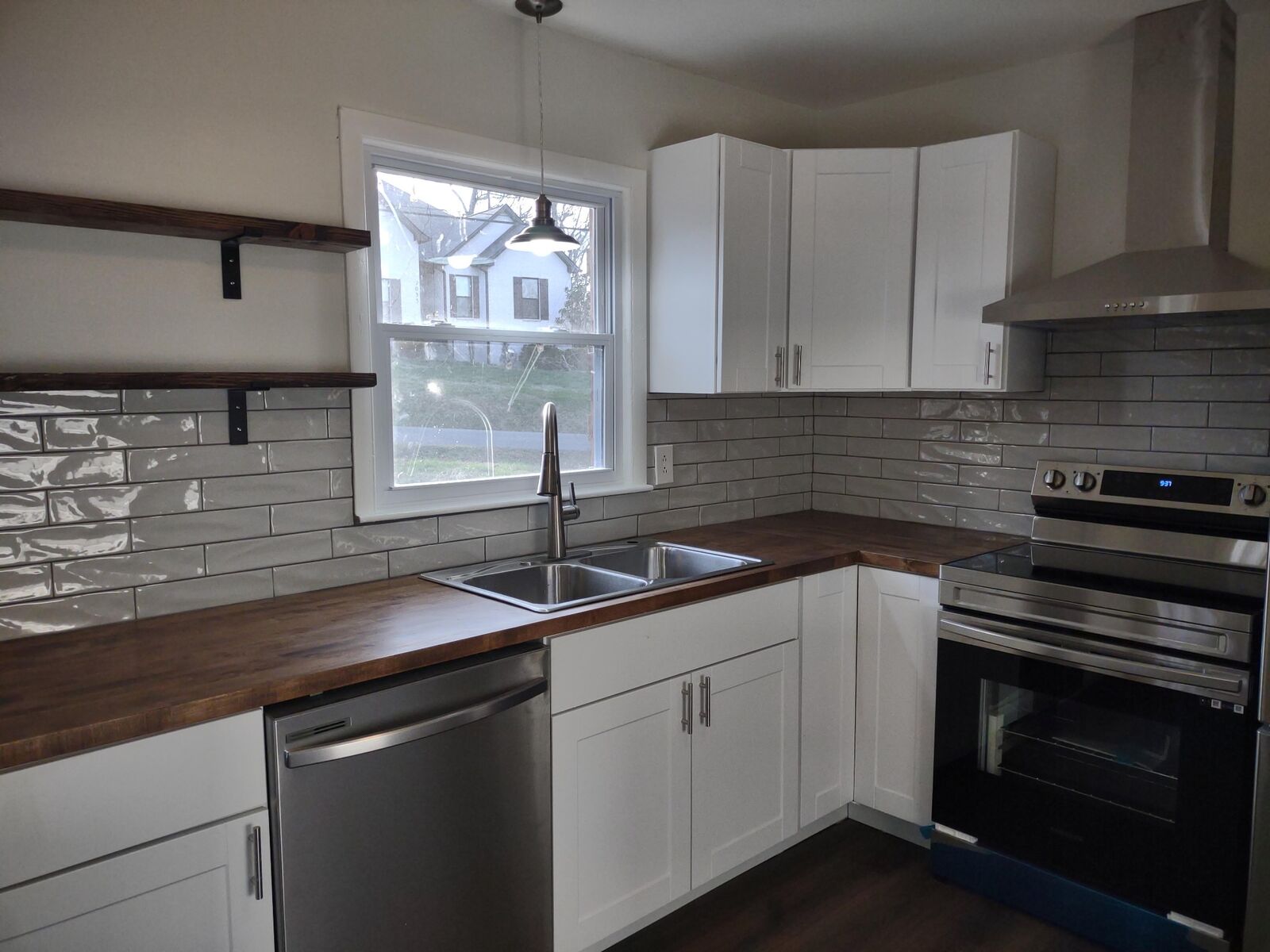 Property Photo:  2032 Virginia Ave  TN 37072 