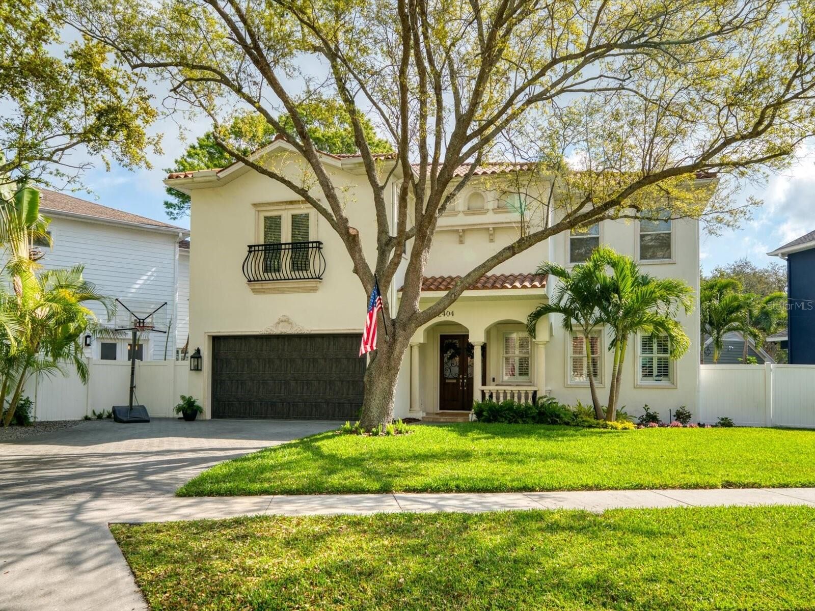 Property Photo:  2404 S Cardenas Avenue  FL 33629 