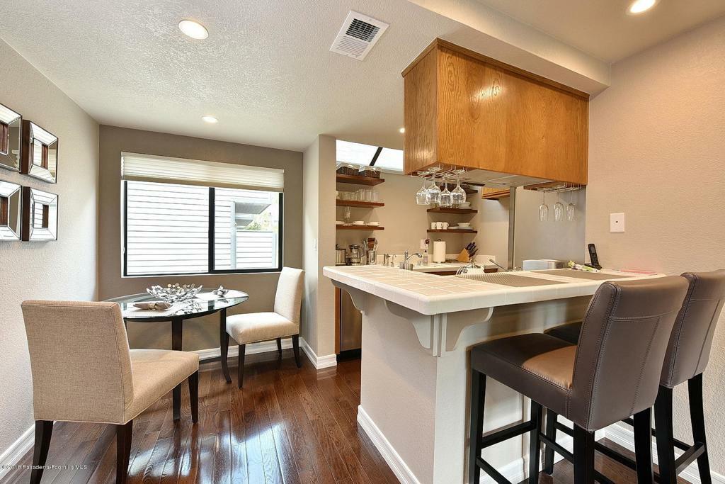 Property Photo: 279 E Glenarm Street 10 CA 91106