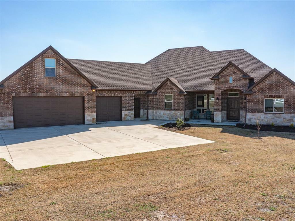 Property Photo:  130 Highview Road  TX 75119 
