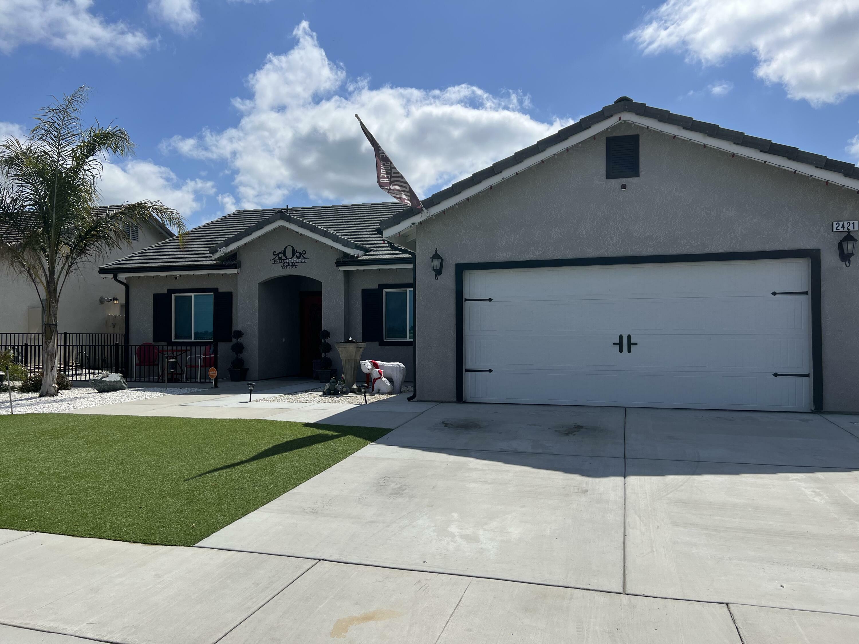 2421 Tuolumne Avenue  Tulare CA 93274 photo