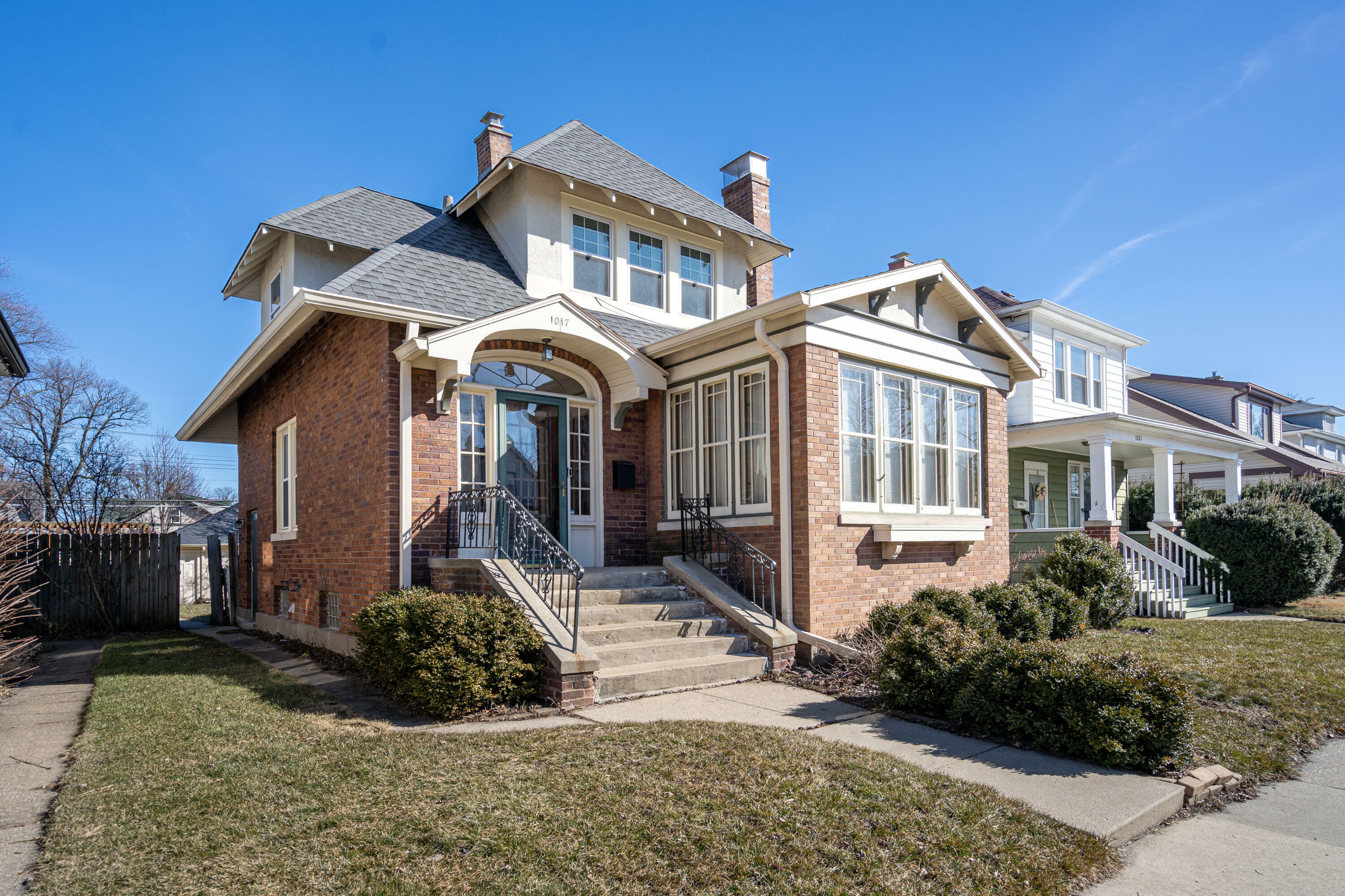 Property Photo:  1017 Blaine Ave  WI 53405 