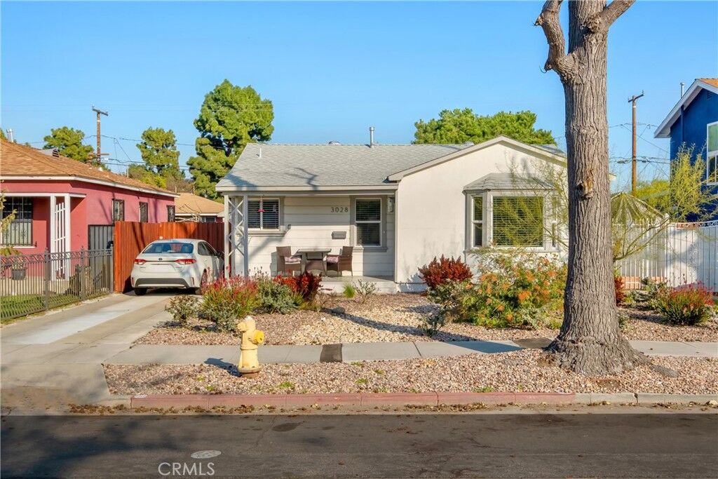 Property Photo: 3028 Caspian Avenue CA 90810