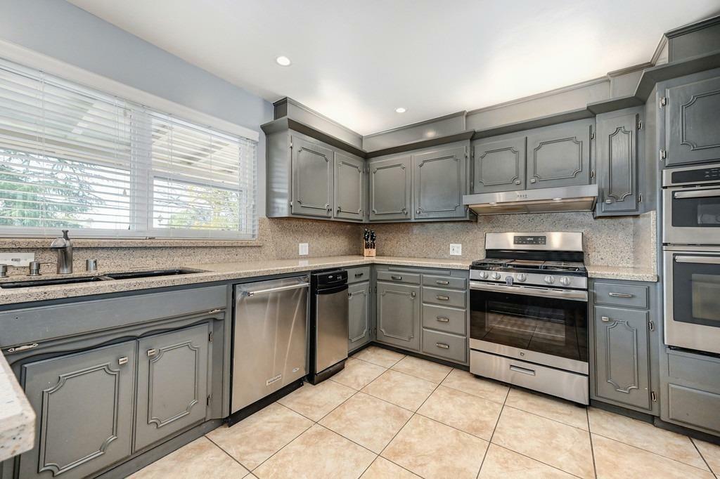 Property Photo: 221 Keehner Avenue CA 95678