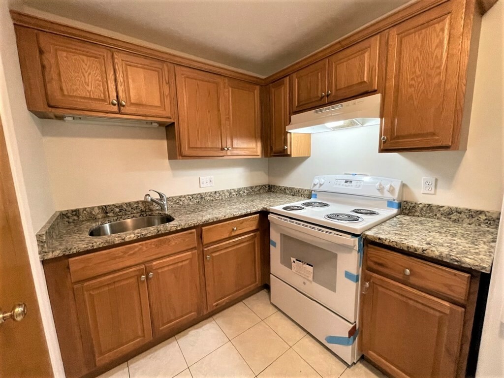 Property Photo:  580 Salem Street 1  MA 01880 