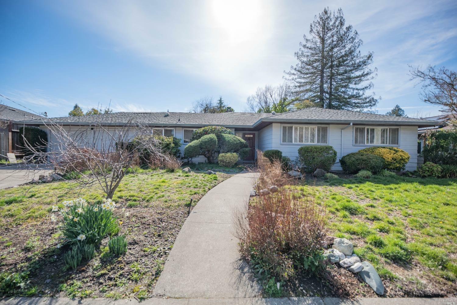 Property Photo:  2376 Melbrook Way  CA 95405 