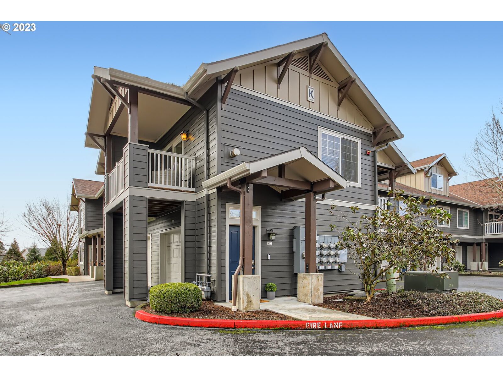 Property Photo:  10800 SE 17th Cir K122  WA 98664 