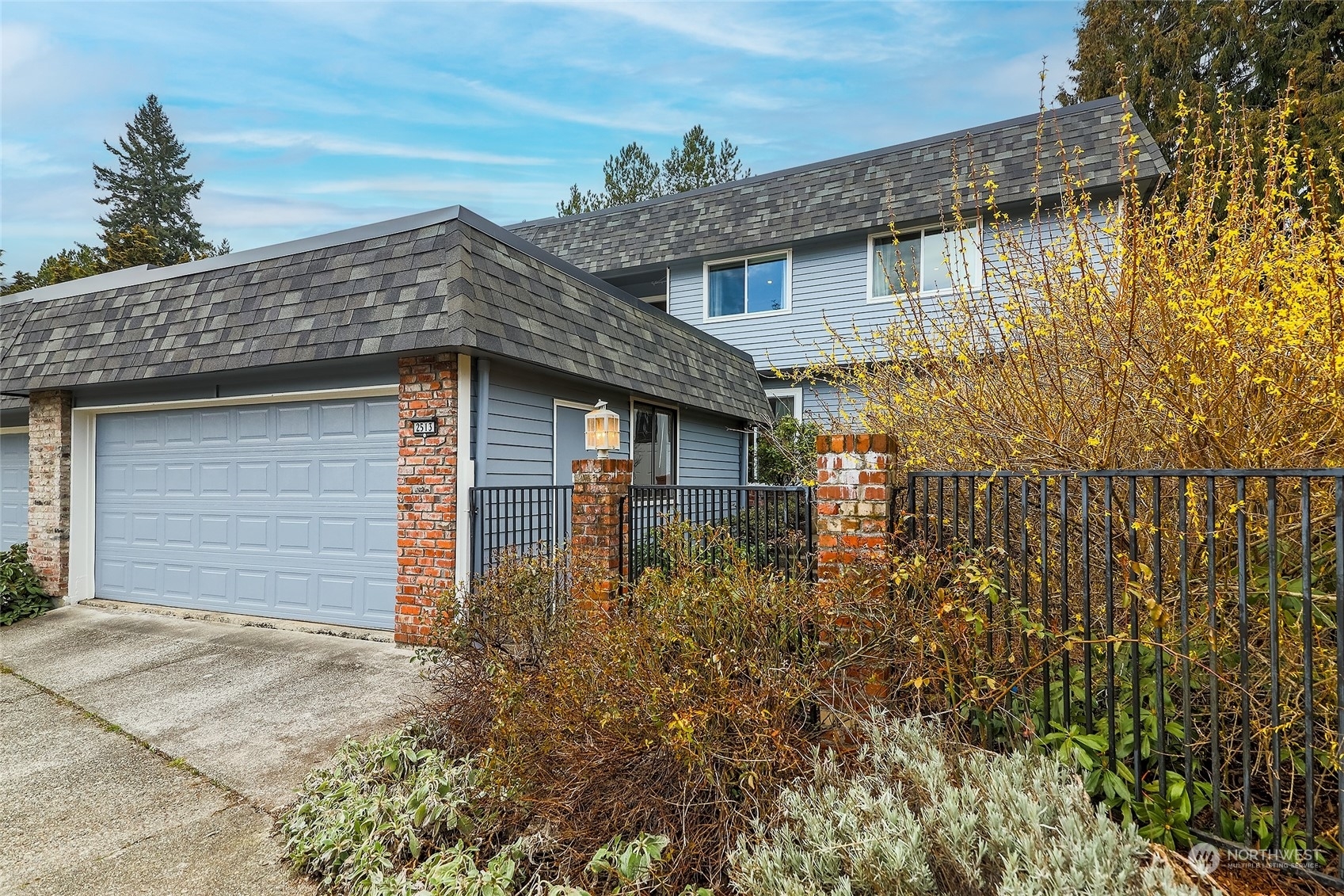 Property Photo:  2513 175th Avenue NE  WA 98052 