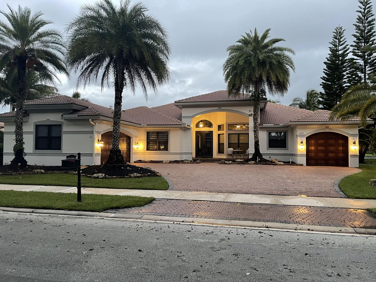 Property Photo:  15157 SW 41st Street  FL 33331 