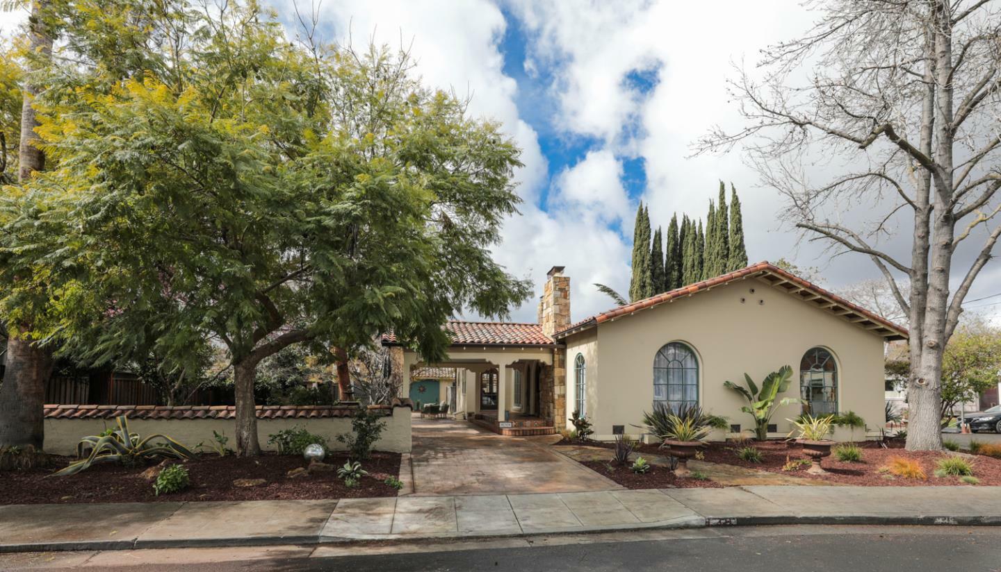 Property Photo:  939 Chabrant Way  CA 95125 