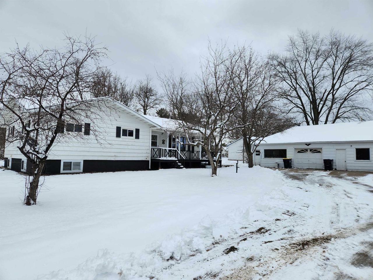 Property Photo:  104 Harvey St  WI 54646 