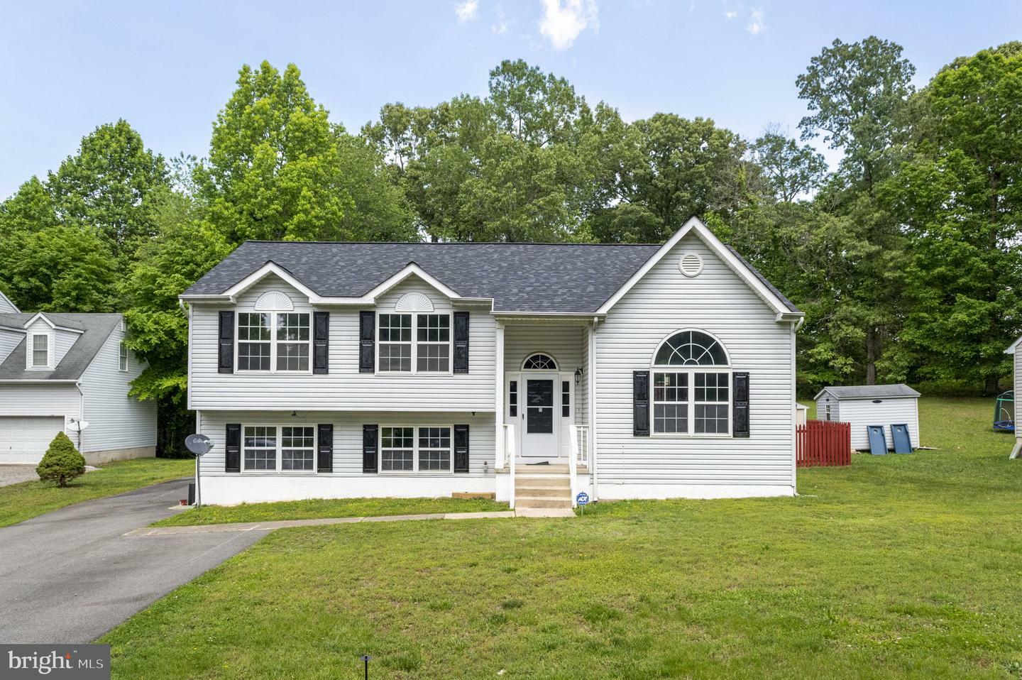 Property Photo:  1129 Oakland Drive  VA 22485 