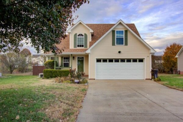 Property Photo: 1960 Whirlaway Cir TN 37042