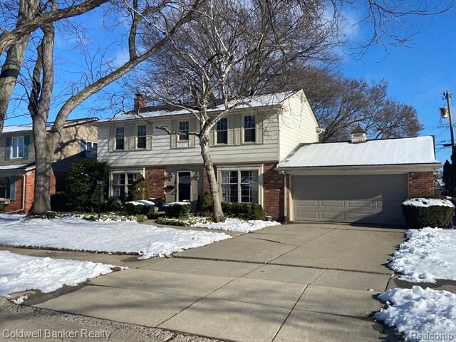 Property Photo:  636 Woods Lane  MI 48236 