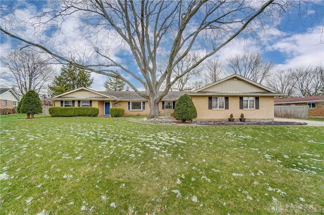 Property Photo: 2698 Lorrie Court OH 45434