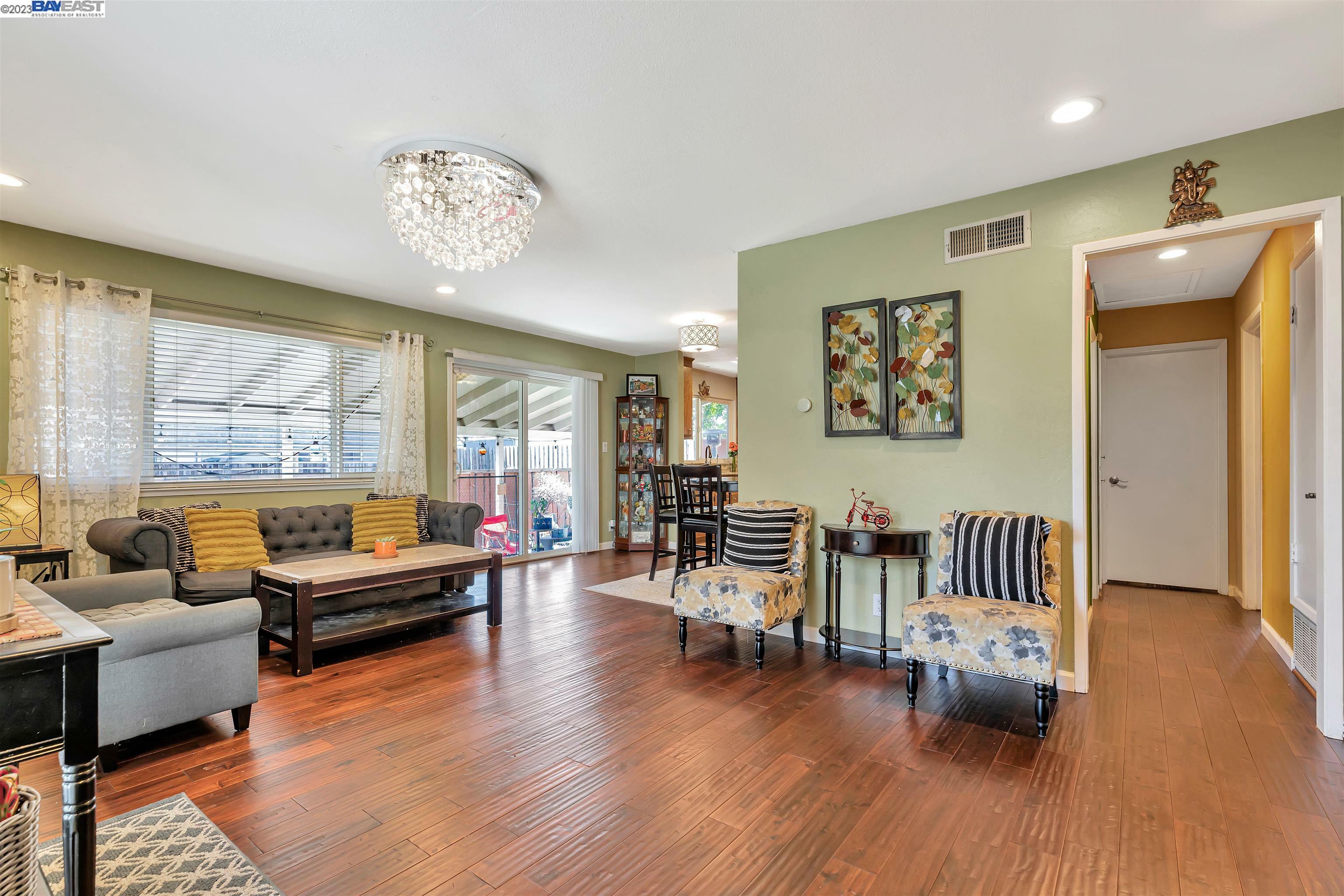 Property Photo: 4487 Fairlands Dr CA 94588