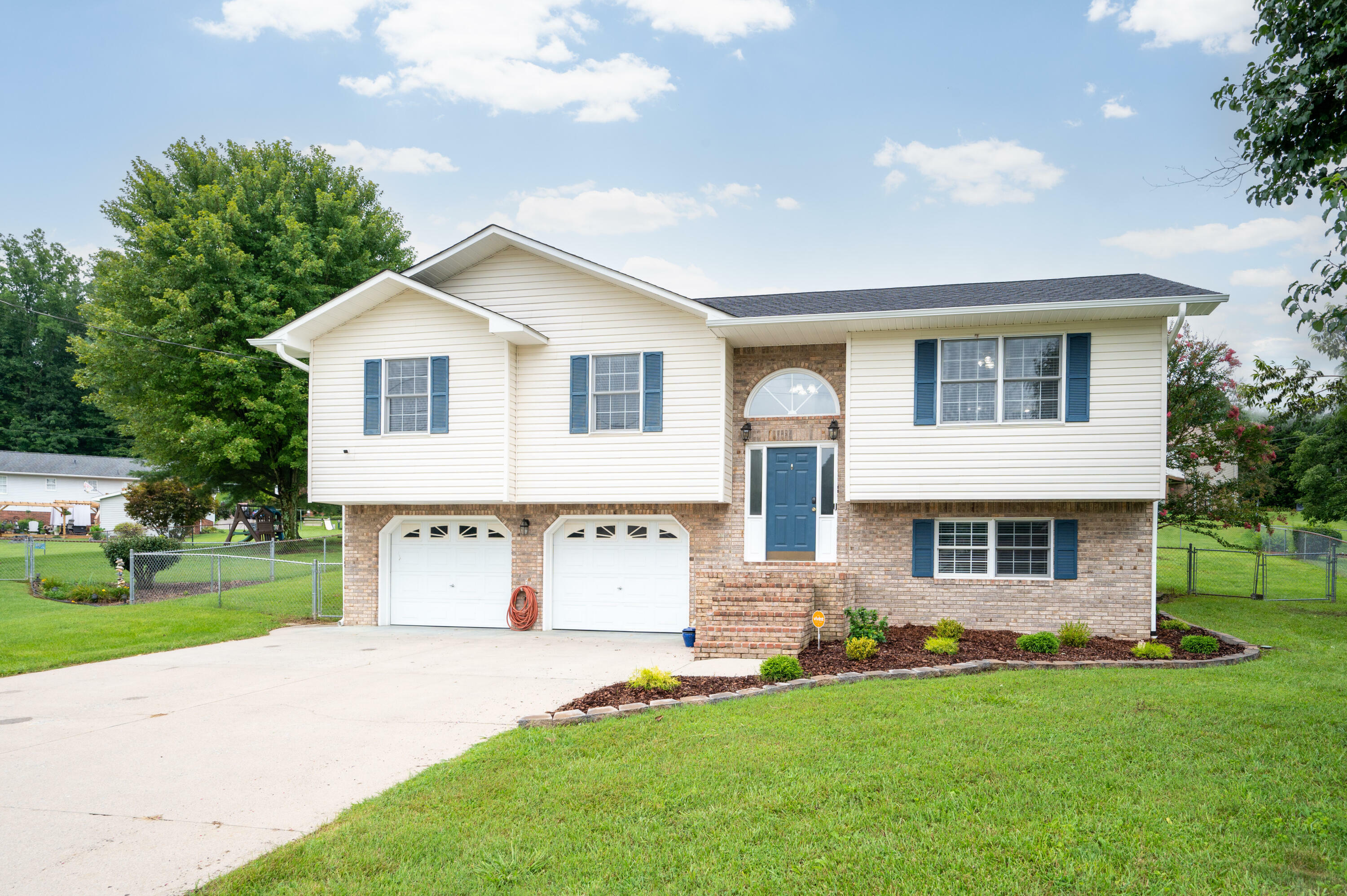 Property Photo:  216 Grandview Street  TN 37645 