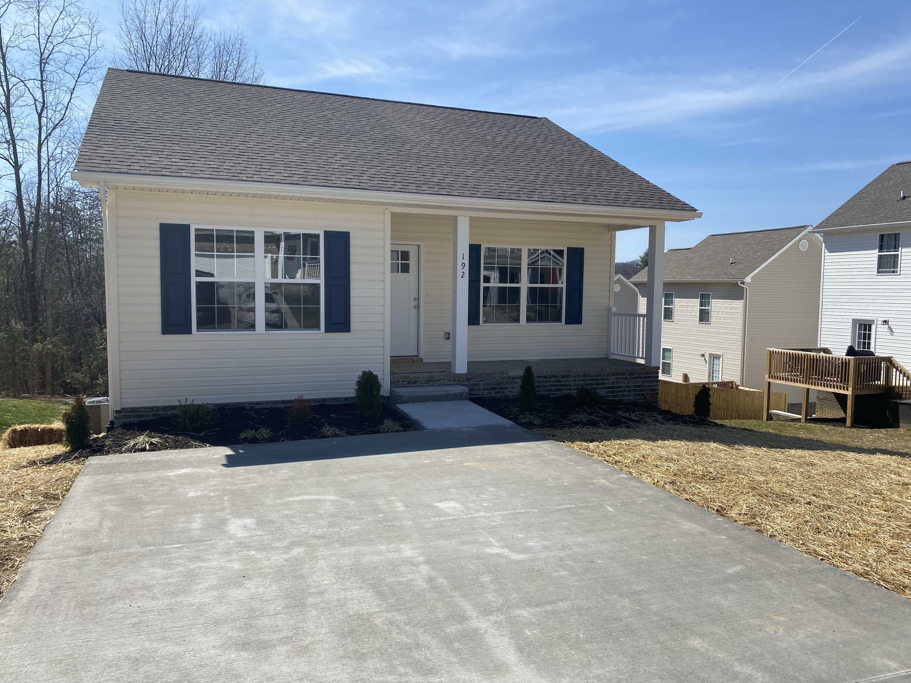 192 Ridge Pointe Drive Drive  Johnson City TN 37604 photo