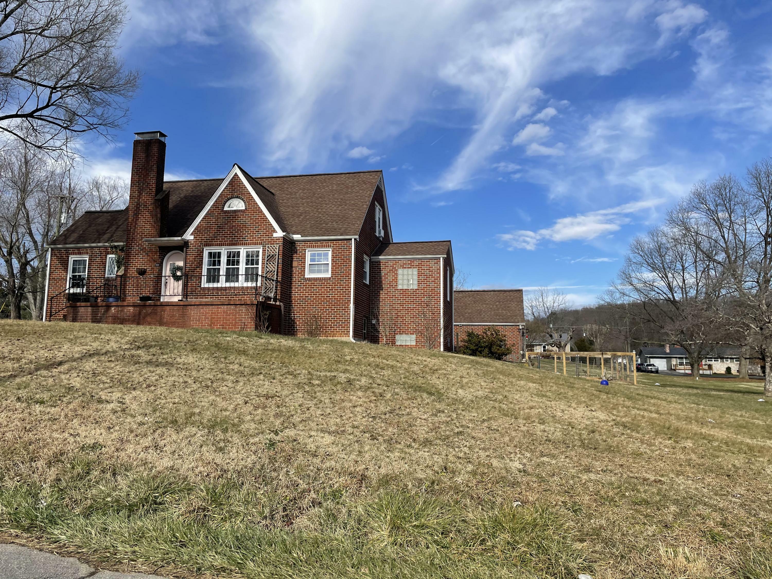 Property Photo:  303 Grandview Street  TN 37642 