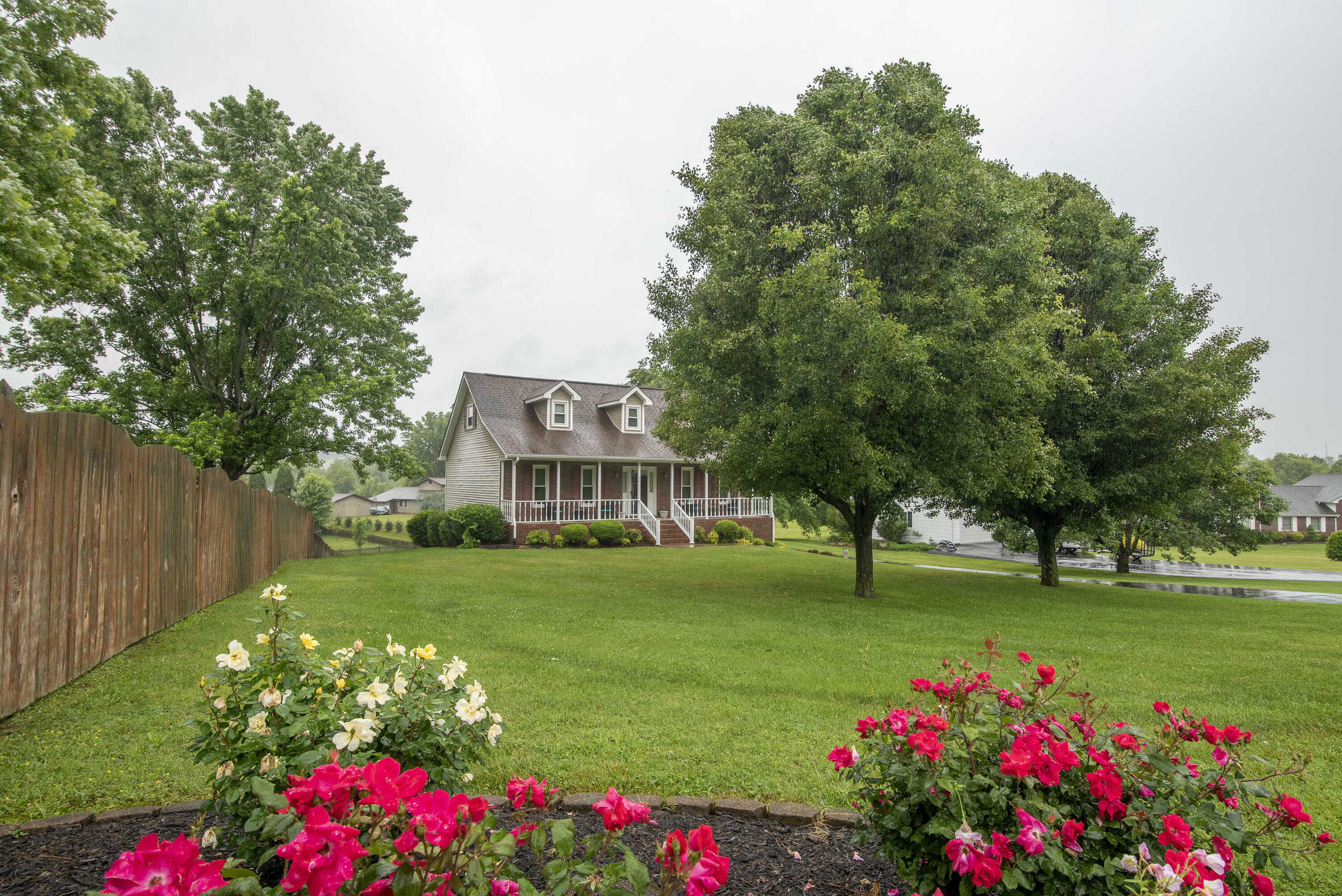 Property Photo:  321 Orchard Lane  TN 37618 