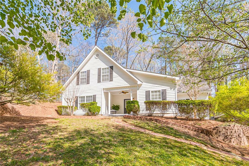 Property Photo: 3916 Oakdale Terrace GA 30096