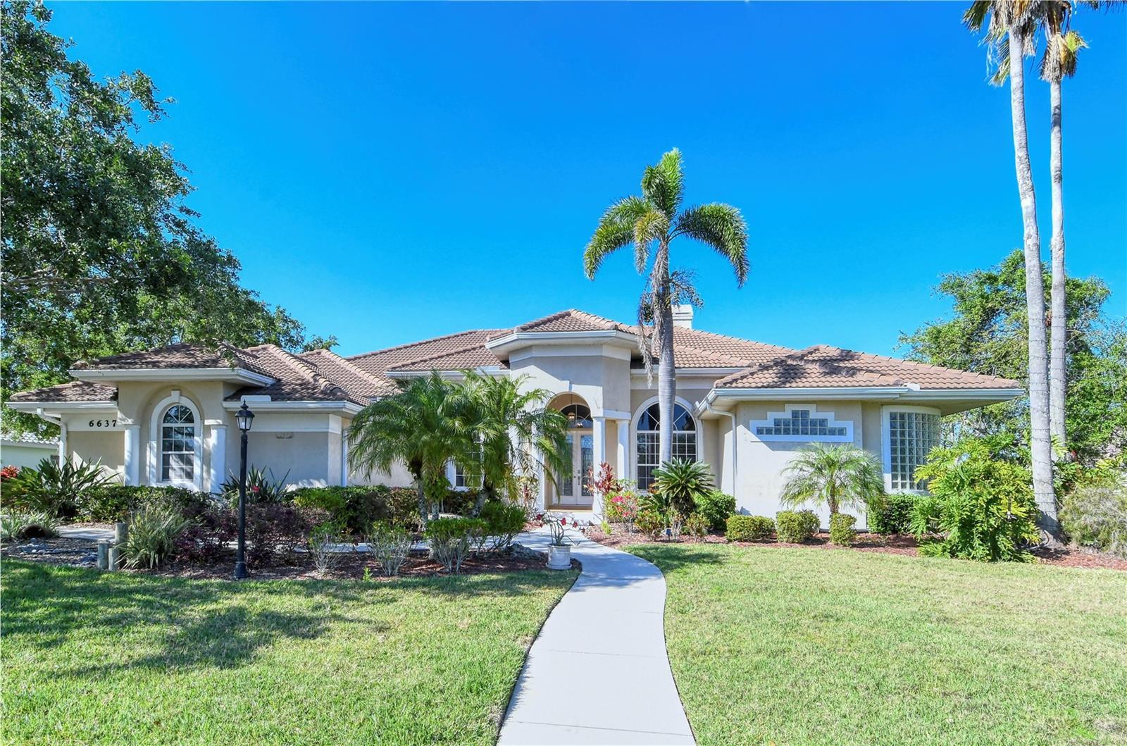 Property Photo: 6637 Taeda Drive FL 34241