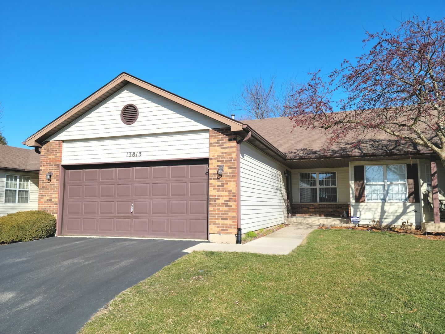 Property Photo:  13813 S Mandarin Court  IL 60544 