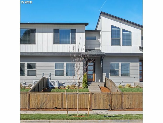 Property Photo: 18102 NE 47th Ave Lot67 WA 98686