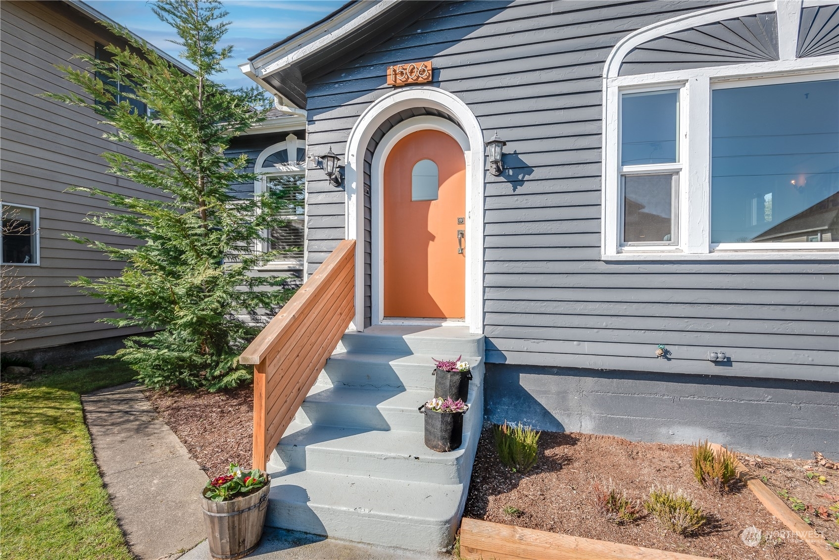 Property Photo:  1506 N Anderson Street  WA 98406 