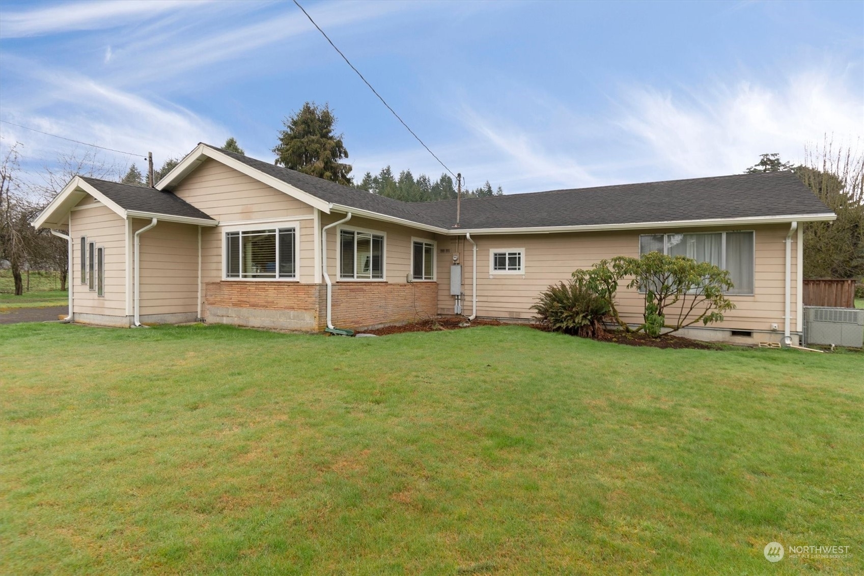 Property Photo:  2730 48th Avenue  WA 98632 