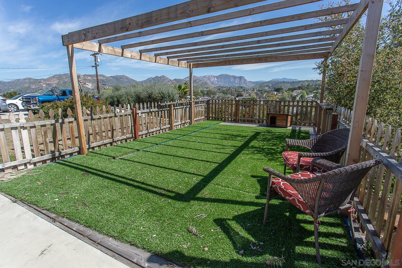 Property Photo:  12524 Lemon Crest Dr  CA 92040 