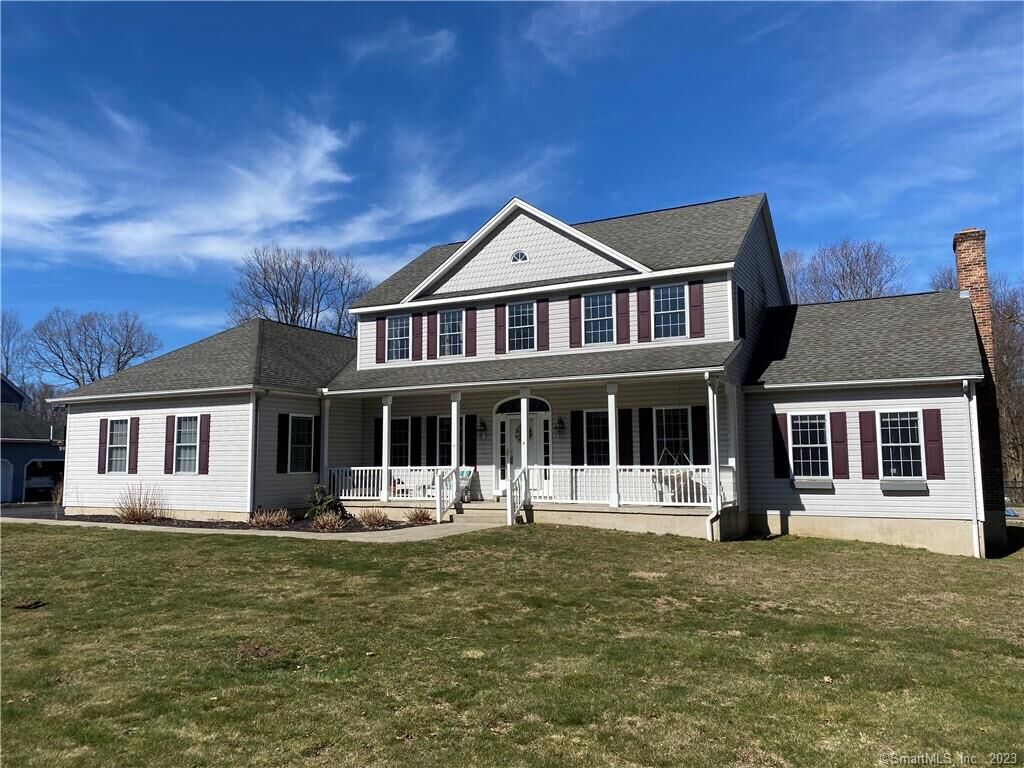 Property Photo:  4 Cobblestone Court  CT 06712 