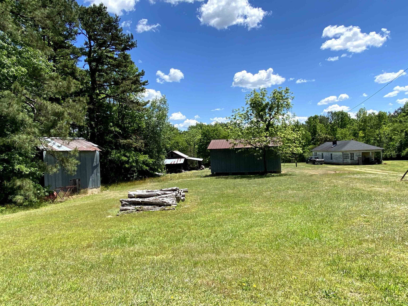 Property Photo: 6174 Bob Daniel Road NC 27565