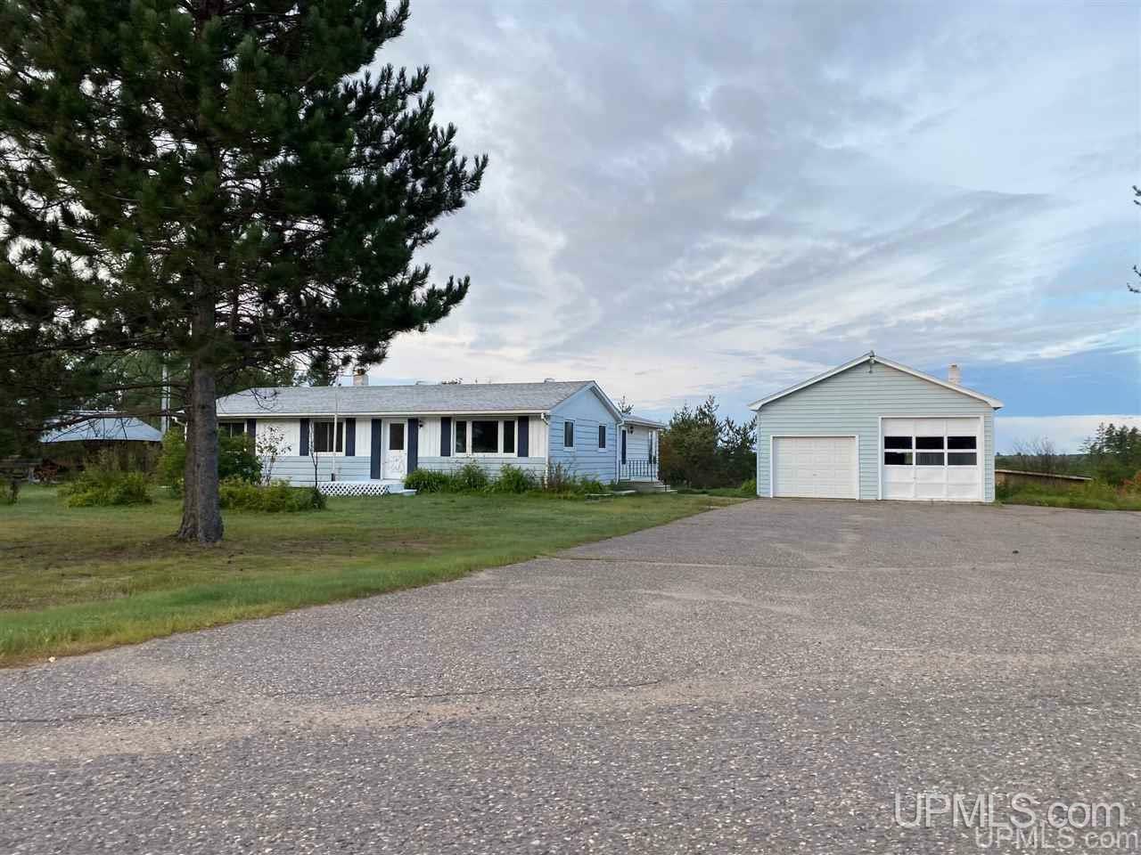 Property Photo:  17256 Co Rd Cd  MI 49849 