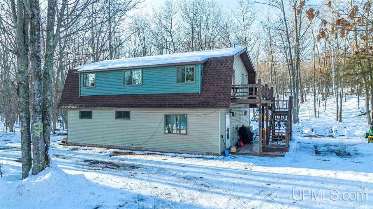 Property Photo:  27076 E Grosse Point Shores Rd  MI 49922 